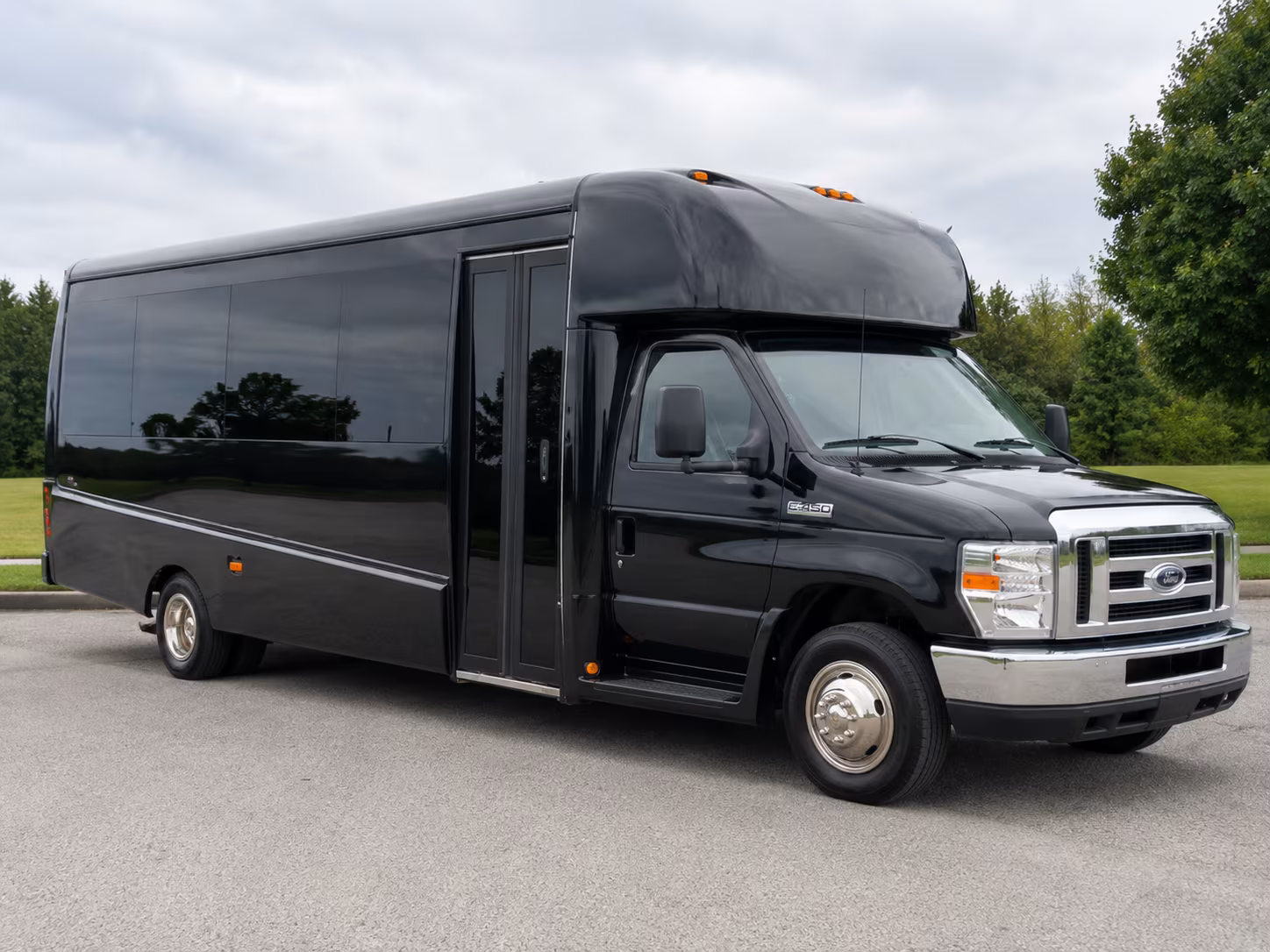book a prom party bus to the promenade temecula and nearby venues