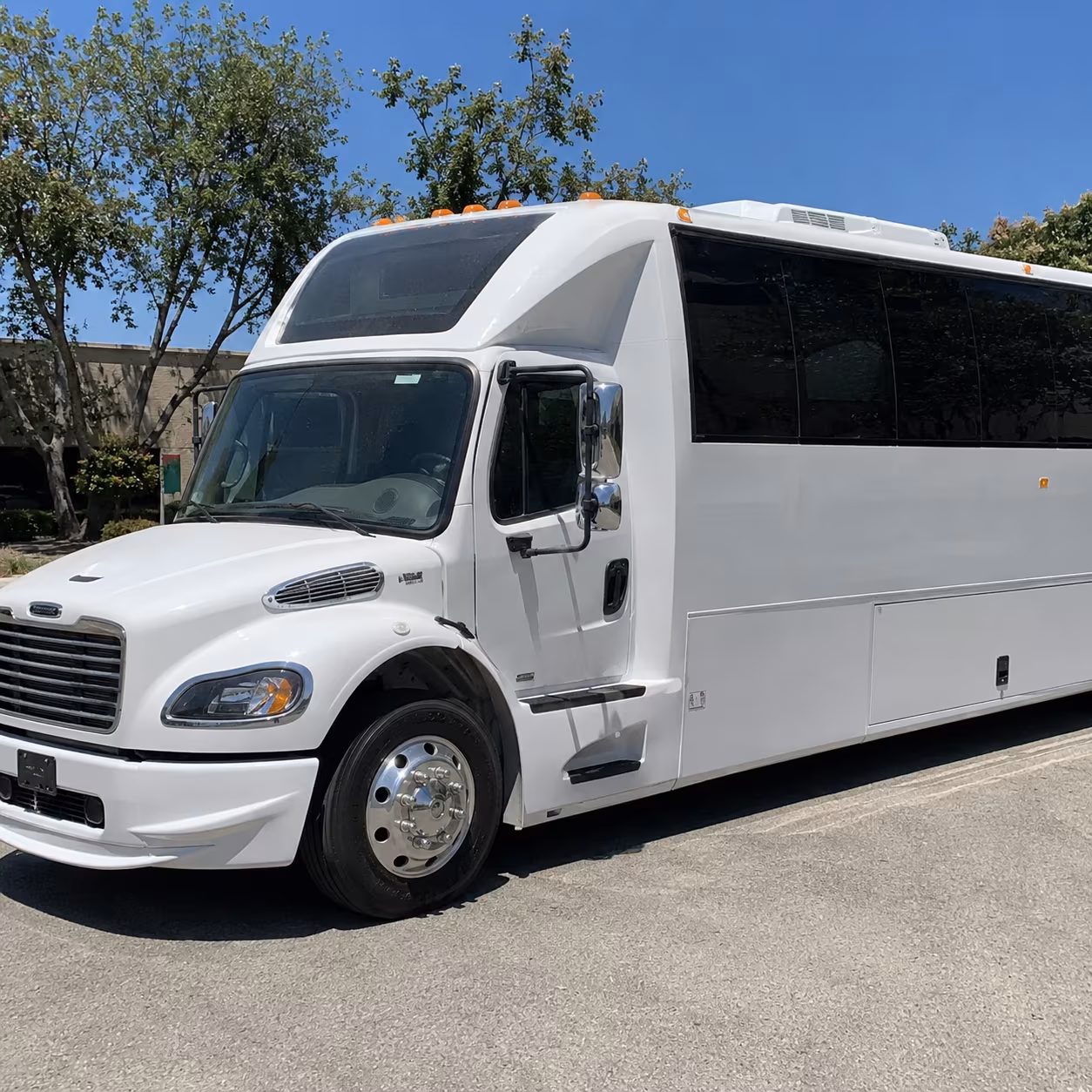 murrieta new years eve party bus rental
