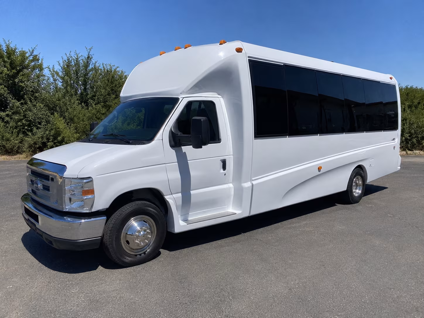 party bus rentals for murrieta high school prom night
